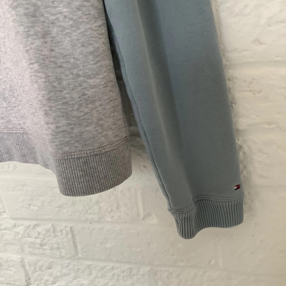 Tommy Hilfiger Spellout Sweatshirt - Size XS - Grey - Cotton - P2P 20 - Picture 5 of 8